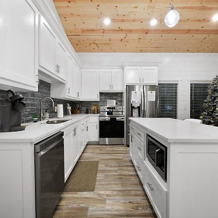 Diamond Cabin W/ Jet Shower & Secluded Back Deck! Broken Bow Εξωτερικό φωτογραφία
